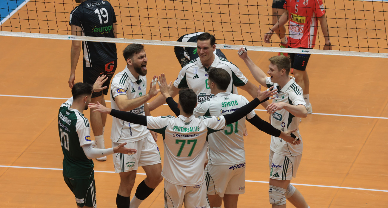 Οι παίκτες του Παναθηναϊκού πανηγυρίζουν στον ημιτελικό του Κυπέλλου Ελλάδας κόντρα στον ΟΦΗ / Πηγή: Eurokinissi