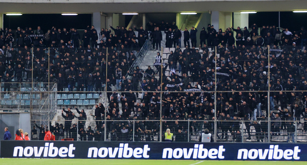 Οι οπαδοί του ΠΑΟΚ στο Πανθεσσαλικό Στάδιο / Πηγή: Intime