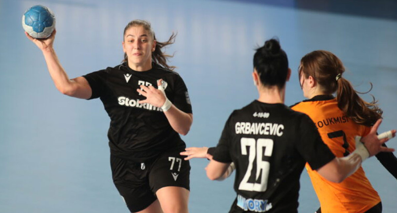 Στιγμιότυπο από αγώνα του τμήματος χάντμπολ γυναικών του ΠΑΟΚ / Πηγή: Intime