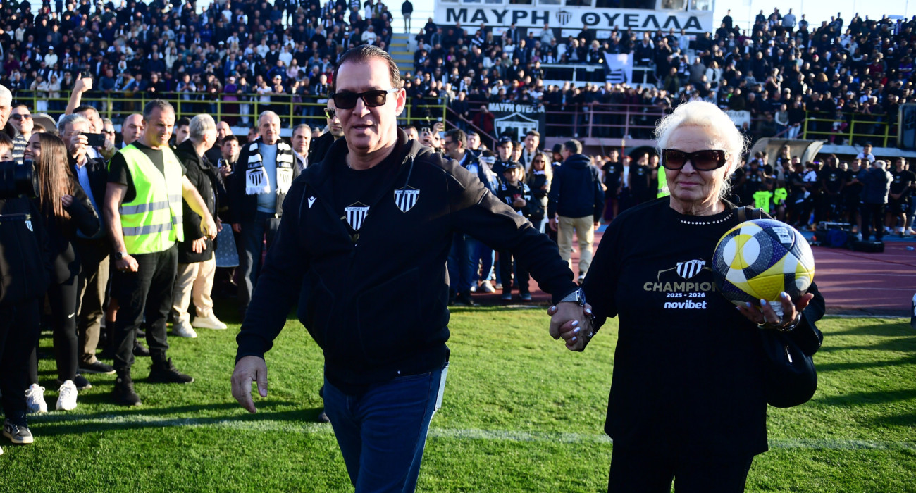 Ο Γιώργος Πρασσάς αφιέρωσε το πρωτάθλημα και στην μητέρα του / Πηγή: Eurokinissi