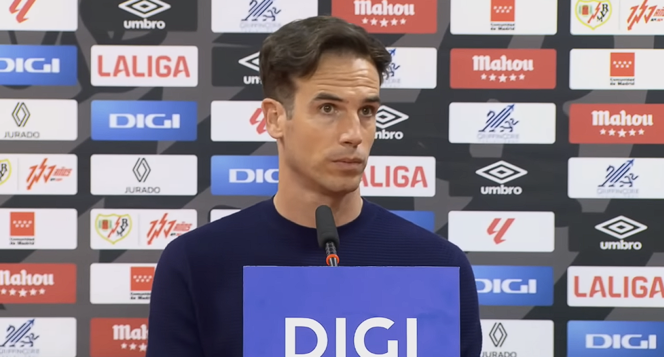 O προπονητής της Ράγιο Βαγιεκάνο, Ινίγκο Πέρεθ / Screenshot