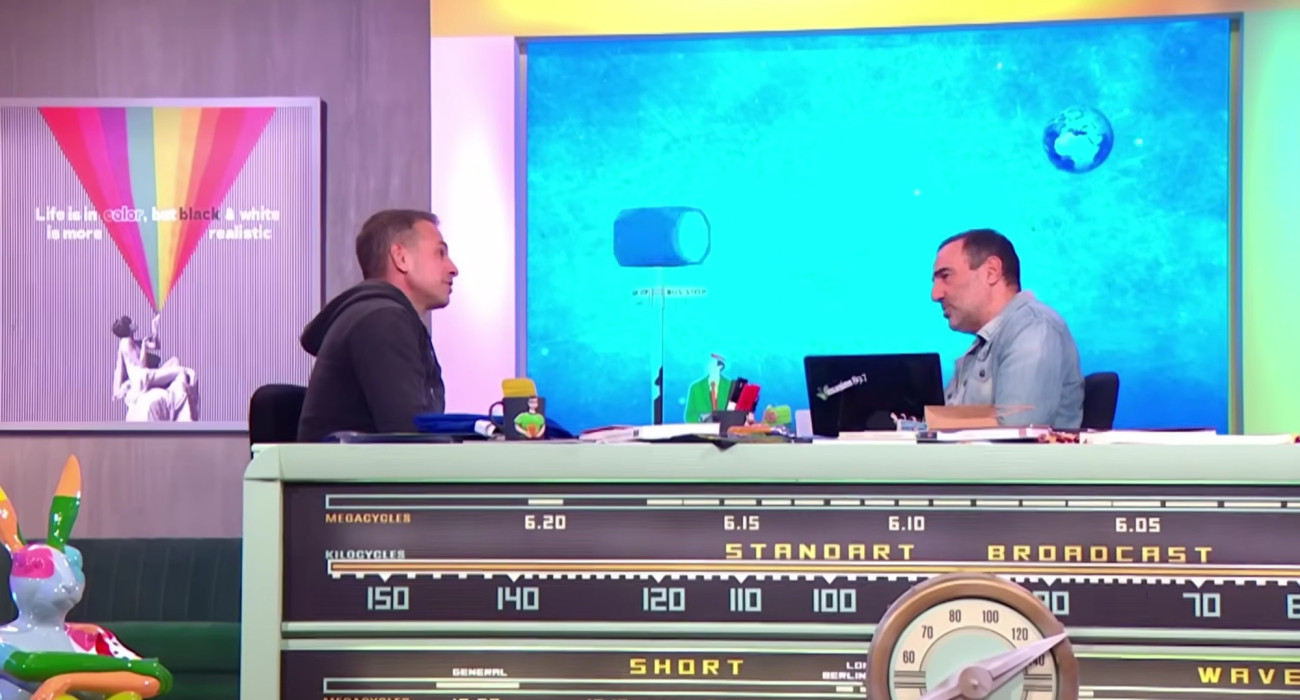 Όταν ο Ντέμης Νικολαΐδης συνάντησε τον Αντώνη Κανάκη (videos)