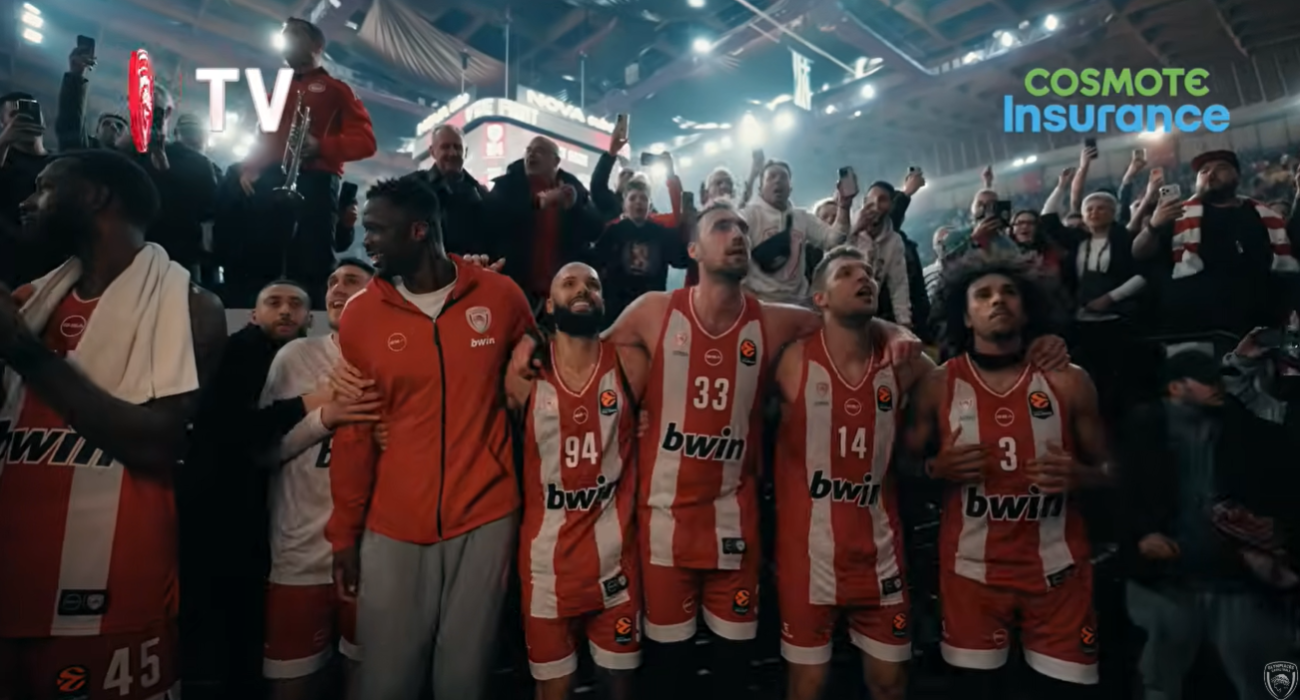 Οι έντονες στιγμές της νίκης του Ολυμπιακού κόντρα στη Φενέρμπαχτσε και το «πάρτι» σε παρκέ και κερκίδα (video)