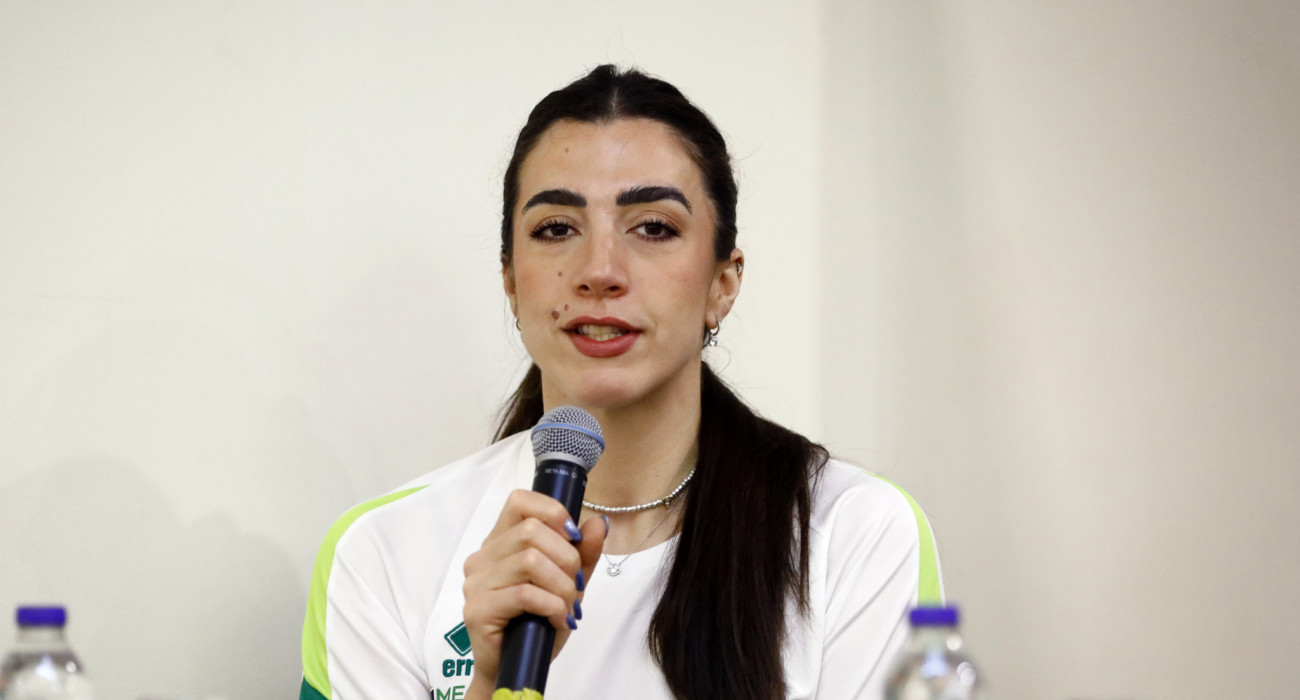 Η Σόνια Κάντι στη συνέντευξη Τύπου πριν τον ευρωπαϊκό τελικό του Παναθηναϊκού με τη Βαλεφόλια / Πηγή: Intime