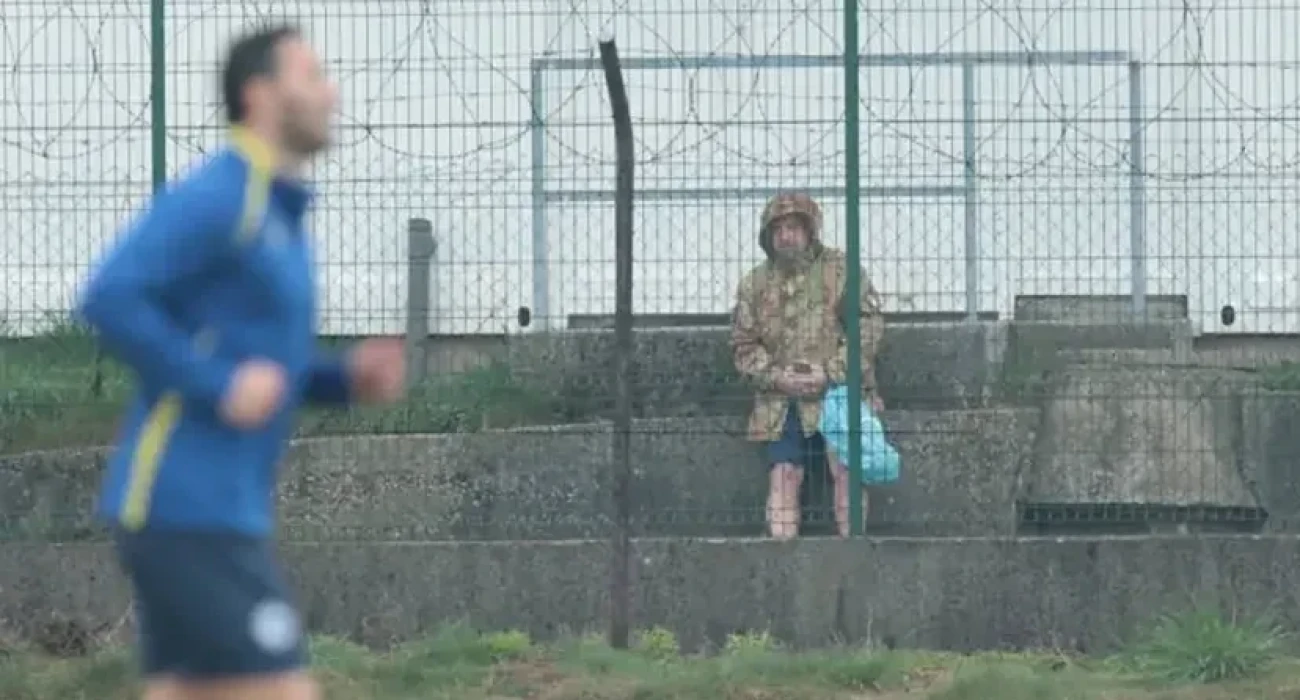 Ιταλός στρατιώτης στην προπόνηση της Βοσνίας/ Πηγή: sportsport.b