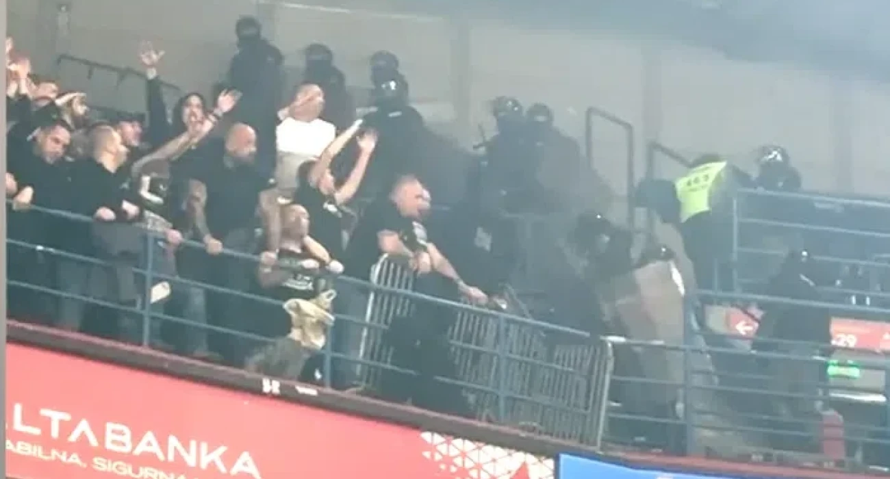 Σοκαριστικές εικόνες από το Βελιγράδι: Οικογένειες έφευγαν από το γήπεδο για να γλιτώσουν