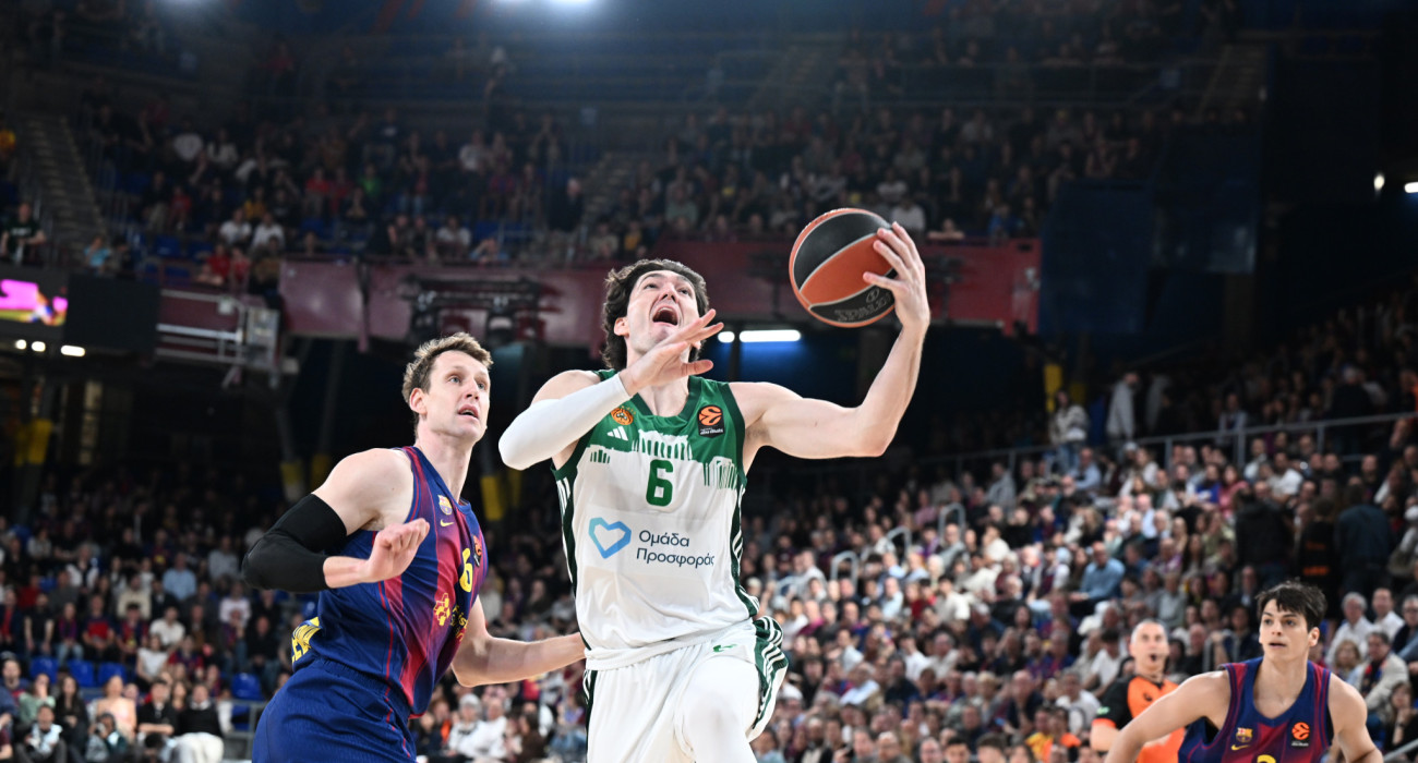 Ο Τζέντι Οσμάν απέναντι στη Μπαρτσελόνα / πηγή: Stolis.gr