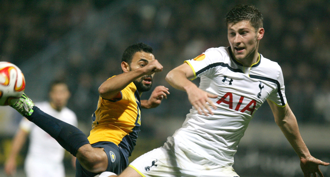 Ο Μπεν Ντέιβις κατά την διάρκεια του αγώνα Αστέρας Τρίπολης - Τότεναμ / Πηγή: Eurokinissi