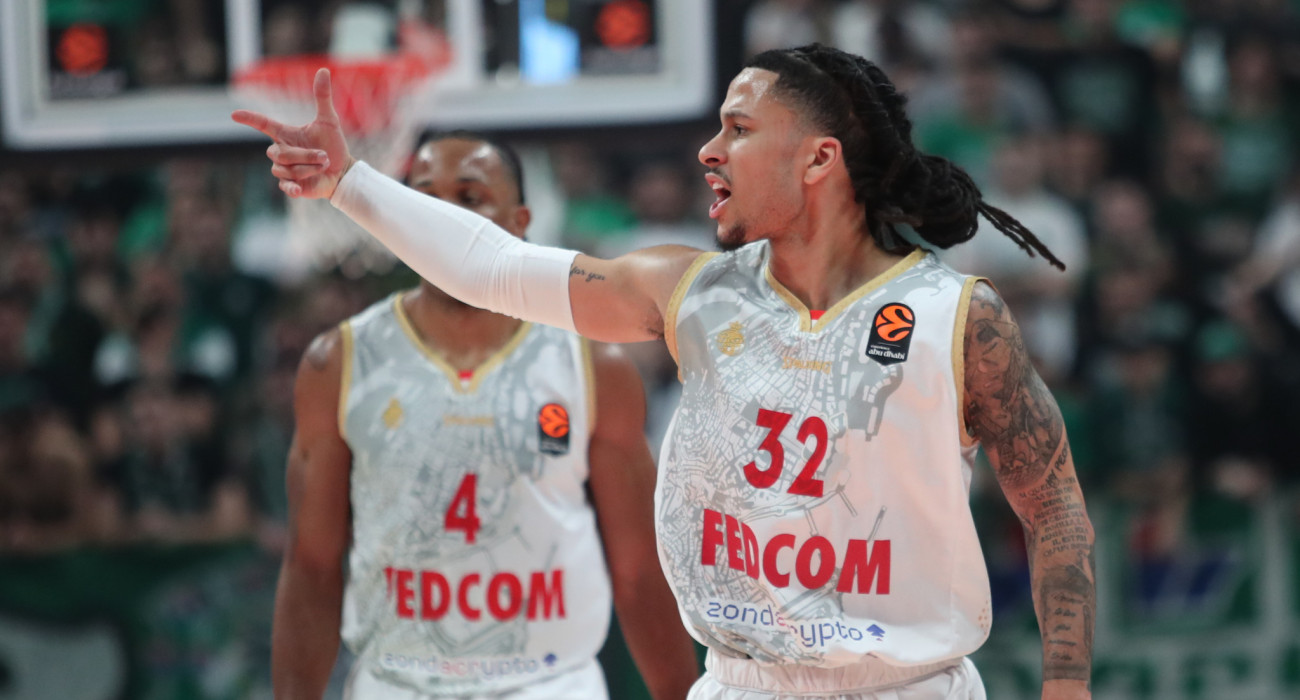 Ο Ματ Στραζέλ με τον Τζάρον Μπλόσομγκεϊμ / πηγή: intime