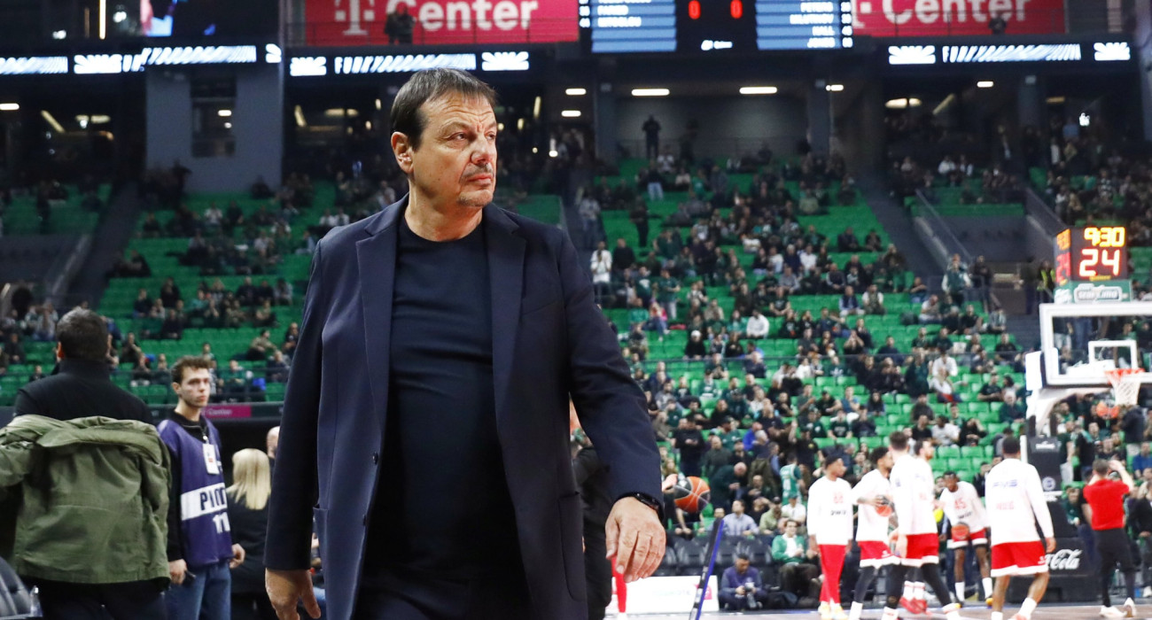 Ο Εργκίν Αταμάν ήταν έξαλλος μετά το τέλος του ντέρμπι /Πηγή: Intime