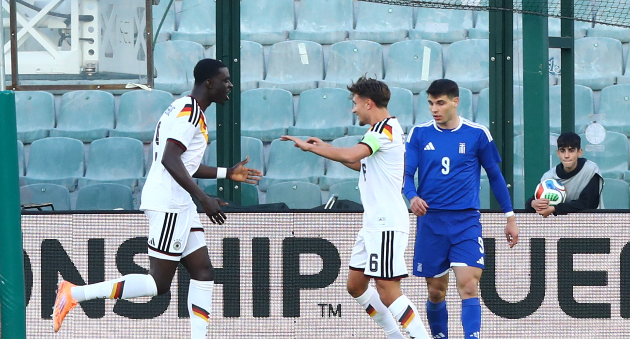 Ο Ελ Μάλα πανηγυρίζει το γκολ που πέτυχε κόντρα στην Ελλάδα / Πηγή: InTime