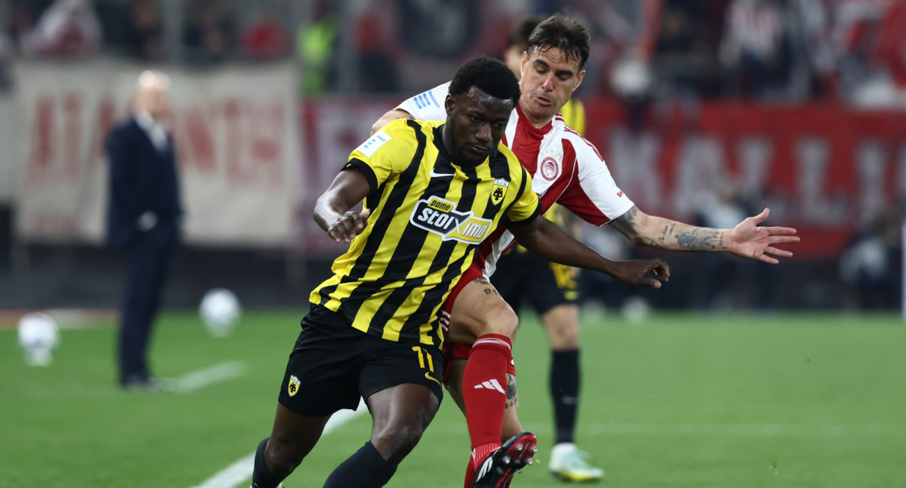 Ο Αμπουμπακαρί Κοϊτά στο Ολυμπιακός-ΑΕΚ / Πηγή: intime