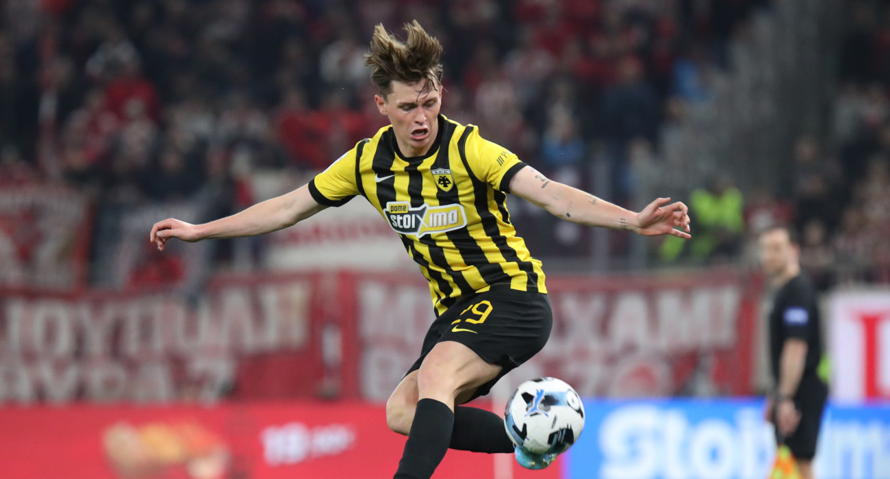 Ο Τζέιμς Πενράις στην πιο μεστή εμφάνισή του με τη φανέλα της ΑΕΚ κόντρα στον Ολυμπιακό / Πηγή: Intime