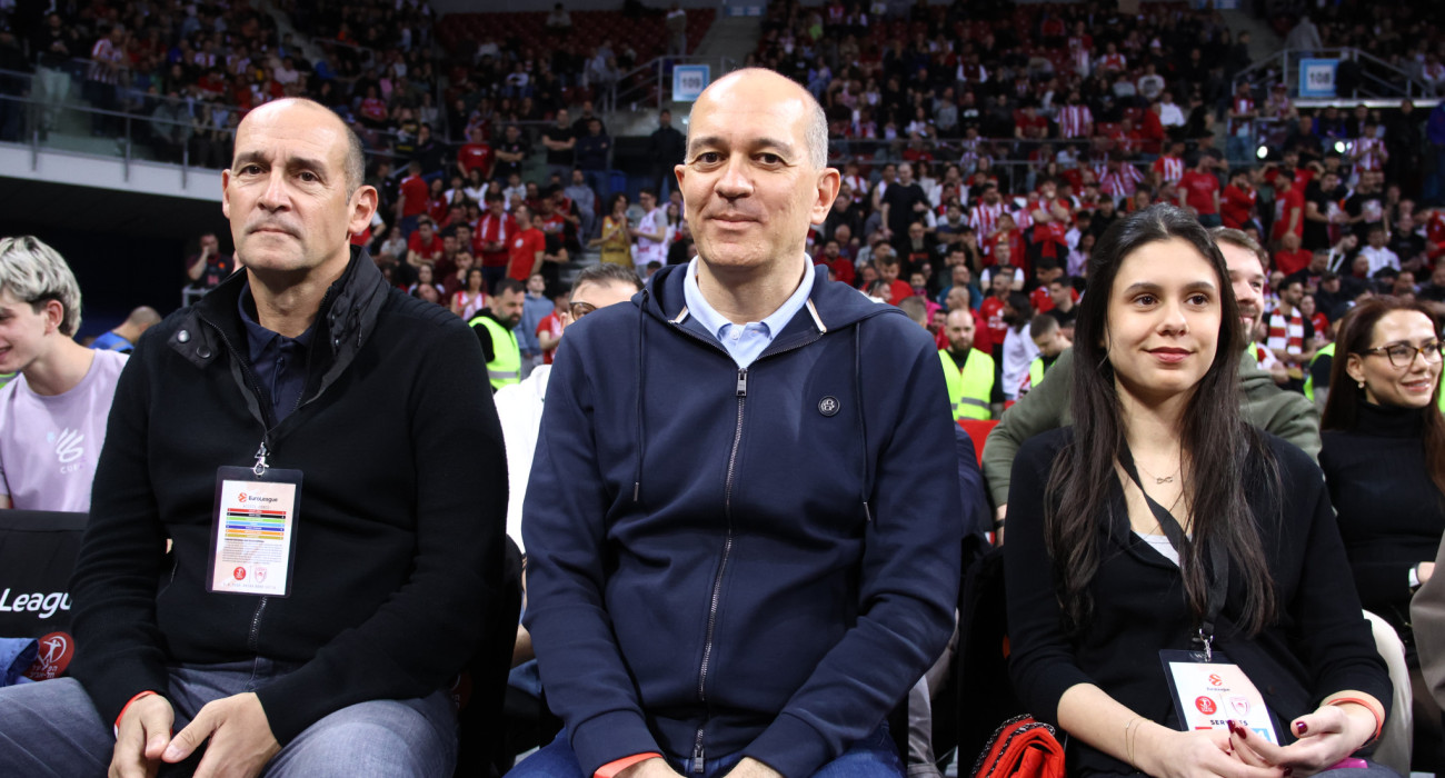 Οι αδερφοί Αγγελόπουλοι στη Σόφια, Πηγή: Intime