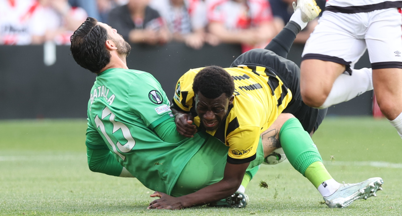 Η σύγκρουση ανάμεσα σε Κοϊτά και Μπατάλια που έφερε τον τραυματισμό του τερματοφύλακα της Ράγιο / Πηγή: InTime