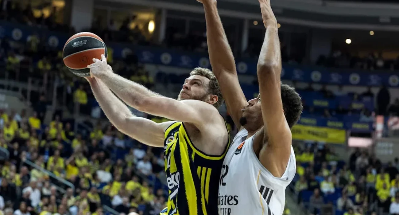 Η Ρεάλ πέρασε από την Πόλη και βάζει... πλώρη για τετράδα