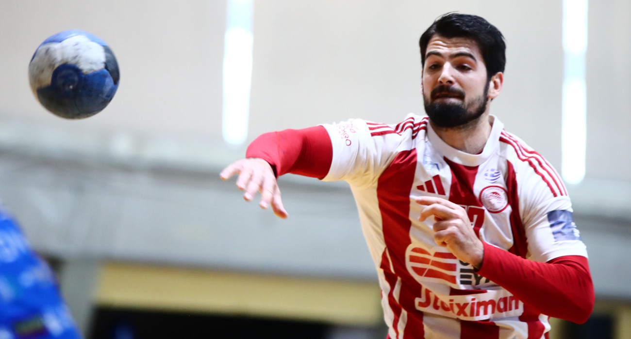 Ο Σάββας Σάββας του Ολυμπιακού σε σουτ / Πηγή: Eurokinissi