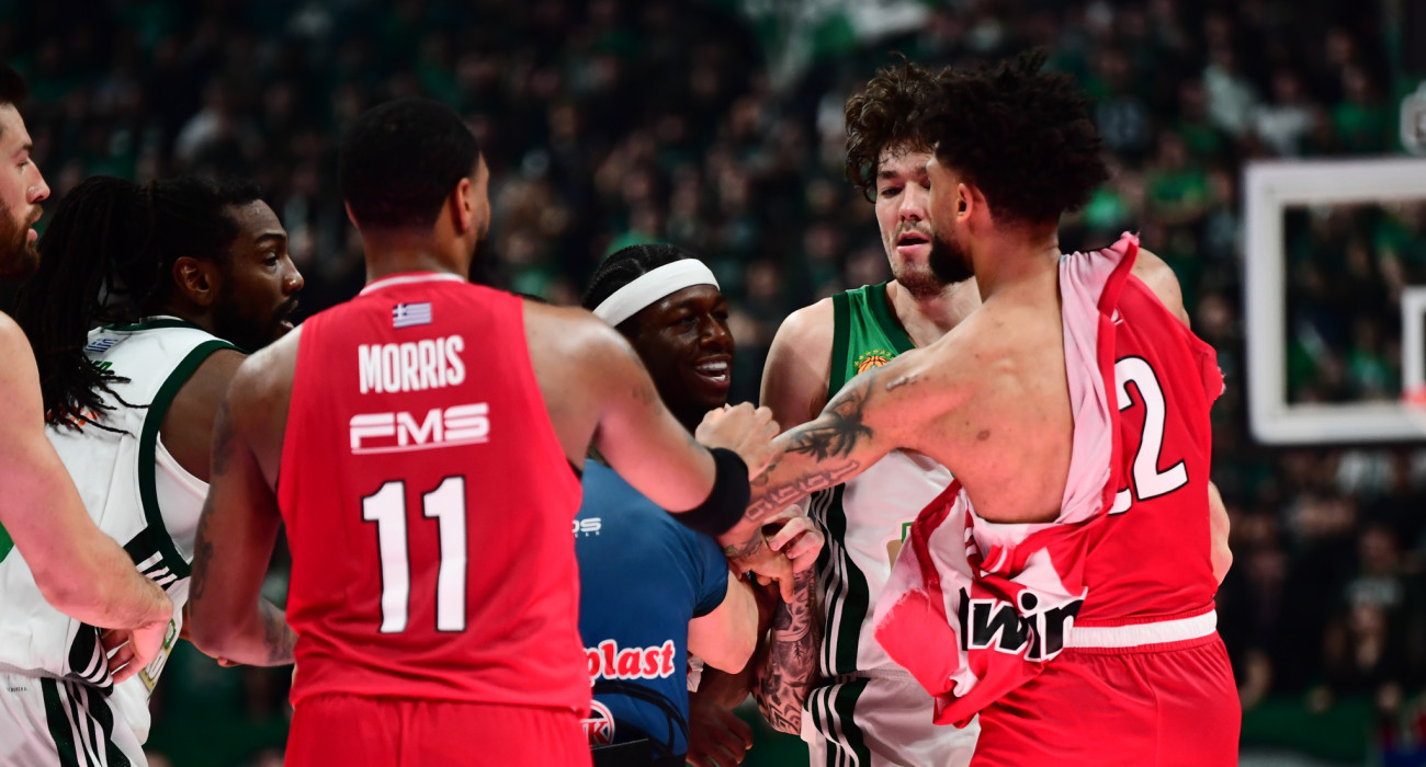 Ο Κέντρικ Ναν και ο Τάιλερ Ντόρσεϊ πιάστηκαν στα χέρια/Πηγή: Eurokinissi