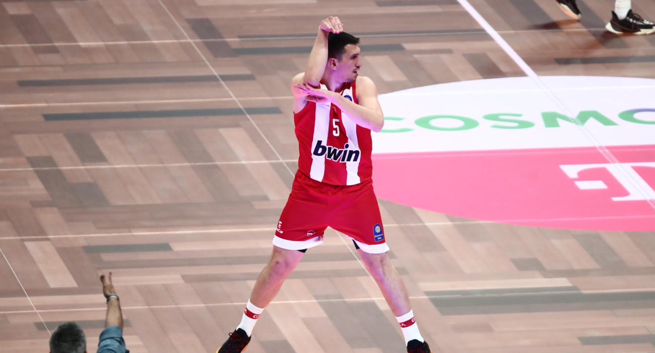 Ο Γιαννούλης Λαρετζάκης στο παιχνίδι με τον Παναθηναϊκό / πηγή: eurokinissi