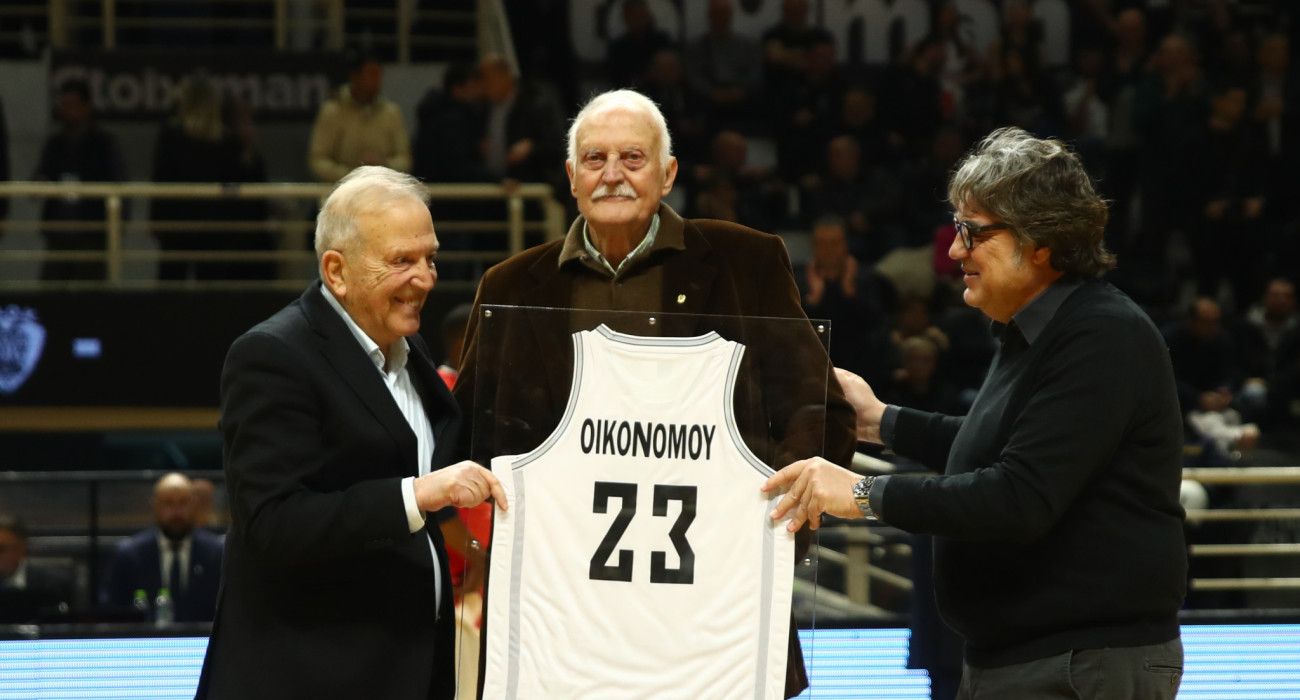 Η ΚΑΕ ΠΑΟΚ βραβεύει τον Γιώργο Οικονόμου, Πηγή: Eurokinissi