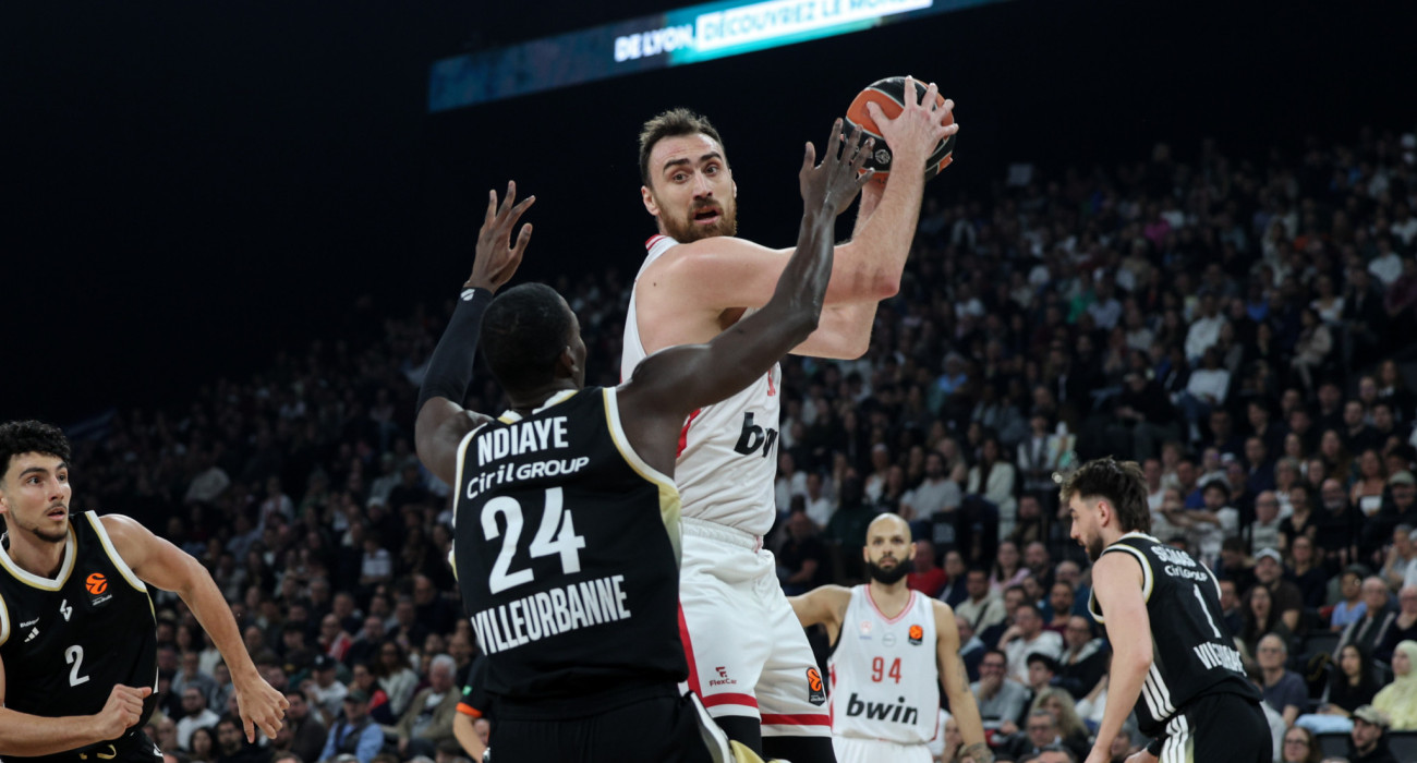 Ο Νίκολα Μιλουτίνοφ στο παιχνίδι του Ολυμπιακού με αντίπαλο τη Βιλερμπάν, Πηγή: Eurokinissi