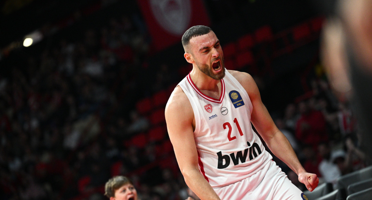 Ο απίθανος Όμηρος Νετζήπογλου έκανε ρεκόρ καριέρας μέσα σε μόλις ένα ημίχρονο απέναντι στην Μύκονο και... σήκωσε στο πόδι το ΣΕΦ / Eurokinissi