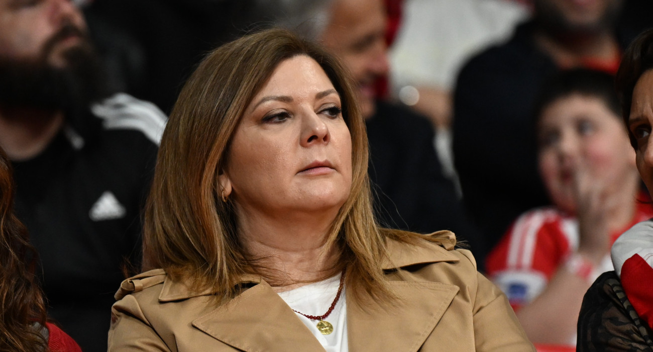 Η σύζυγος του Γιώργου Μπαρτζώκα στο ΣΕΦ/Πηγή: Eurokinissi