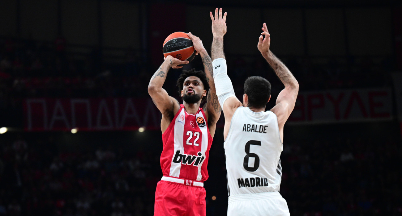 Ο Τάιλερ Ντόρσεϊ απέναντι στην Ρεάλ Μαδρίτης / πηγή: eurokinissi