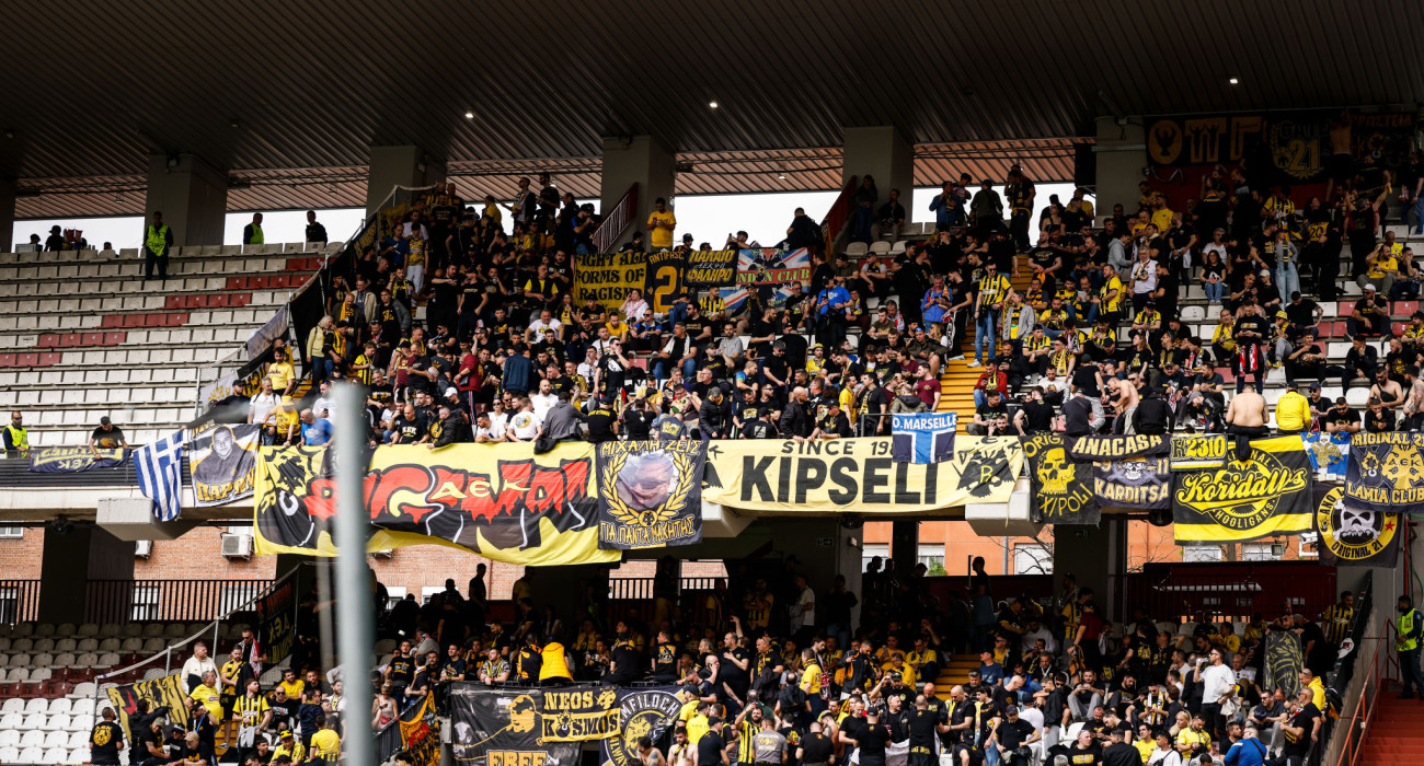 Ο κόσμος της ΑΕΚ στο γήπεδο της Ράγιο Βαγιεκάνο / Πηγή: Eurokinissi