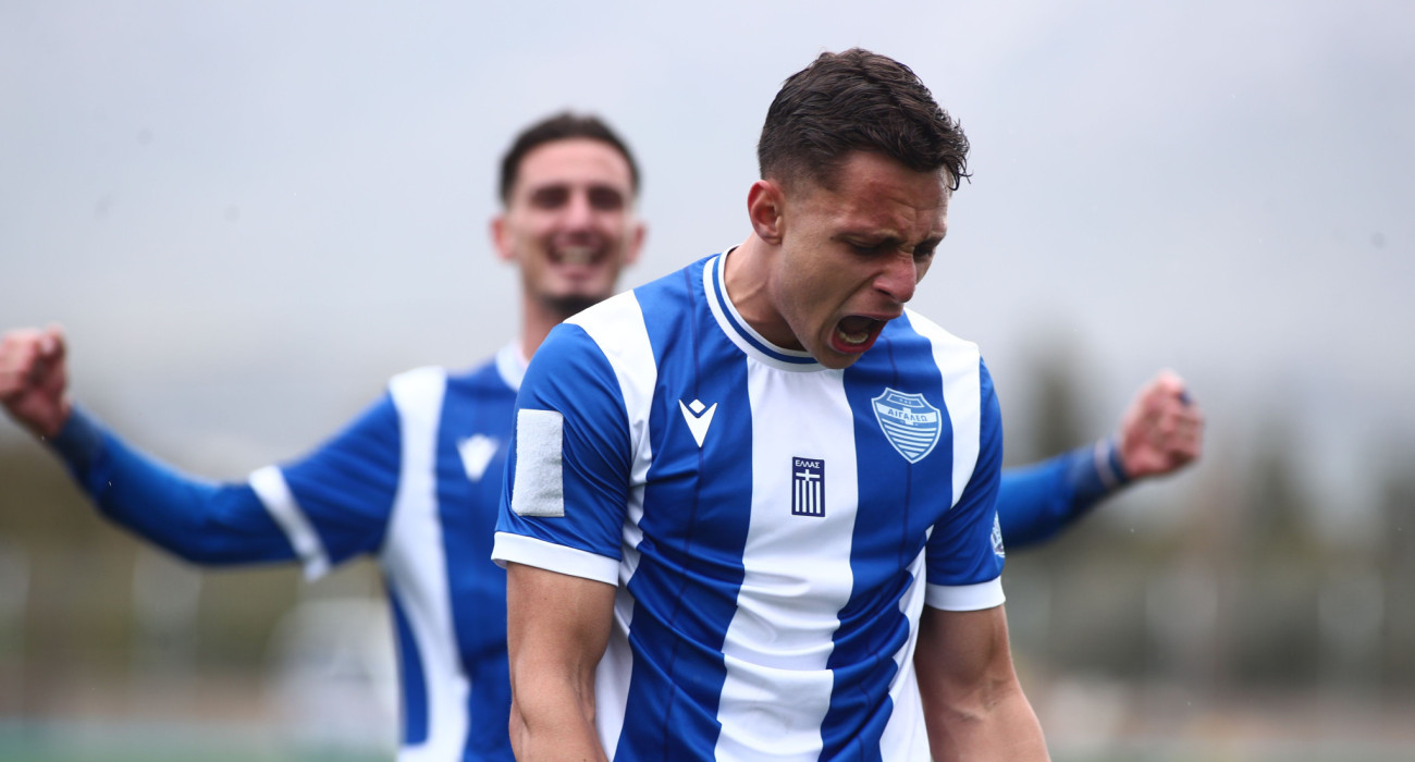 Ο Κωστέας με πέναλτι κράτησε το Αιγάλεω ζωντανό στη μάχη της παραμονής / Πηγή: Intime