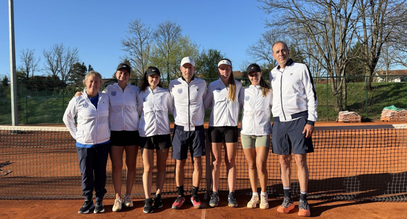 Η αποστολή της Εθνικής ομάδας Γυναικών/ Πηγή: ΕΦΟΑ