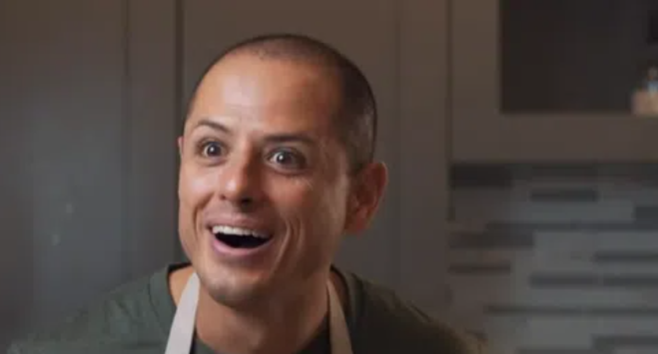 Ο Τσιτσαρίτο έγινε food blogger/Screenshot