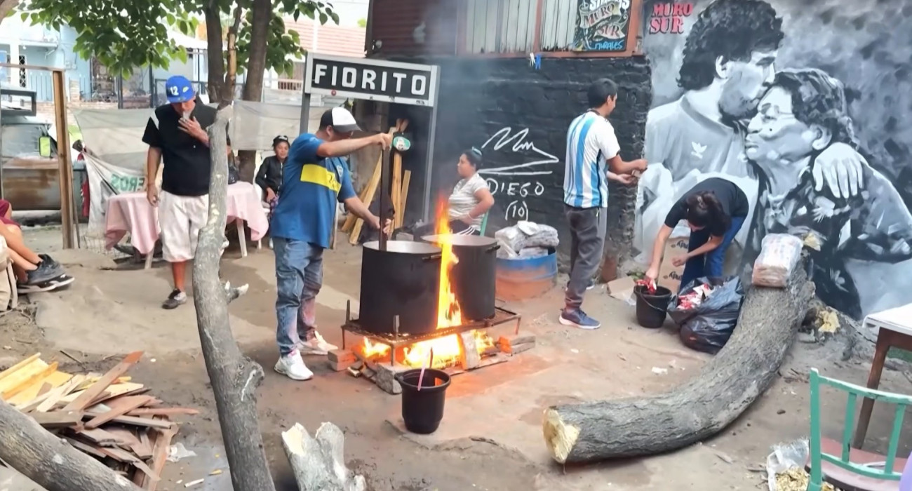 Αυτό είναι το σπίτι του Μαραντόνα που έχει μετατραπεί σε κοινωνική κουζίνα / Screenshot