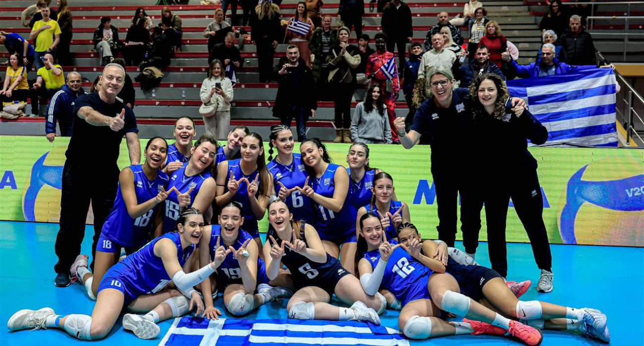 Η Εθνική ομάδα βόλεϊ Γυναικών Κ18 / Πηγή: ΕΟΠΕ