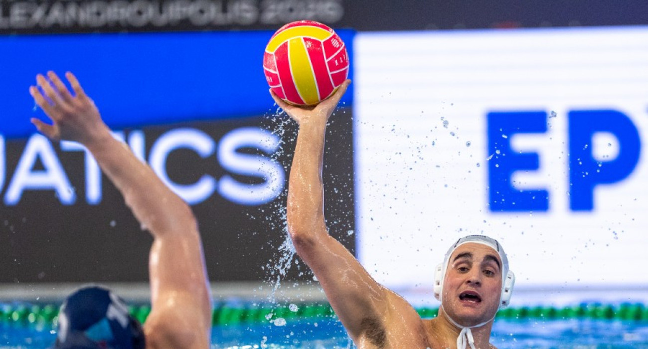 Ο Στέλιος Αργυρόπουλος-Κανακάκης στο Ελλάδα-Σερβία / Πηγή: ΚΟΕ