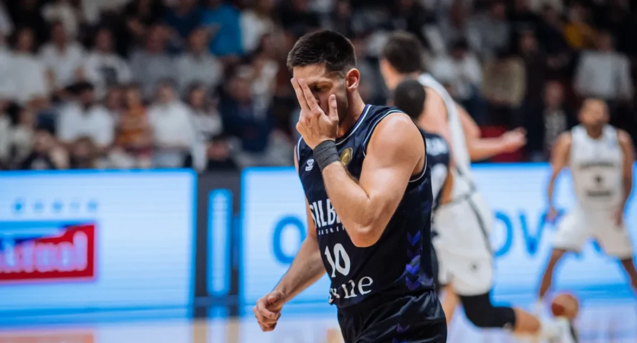 Ο Μάρτιν Κράμπελ της Μπιλμπάο πανηγυρίζει μετά από τρίποντο / πηγή: Fiba