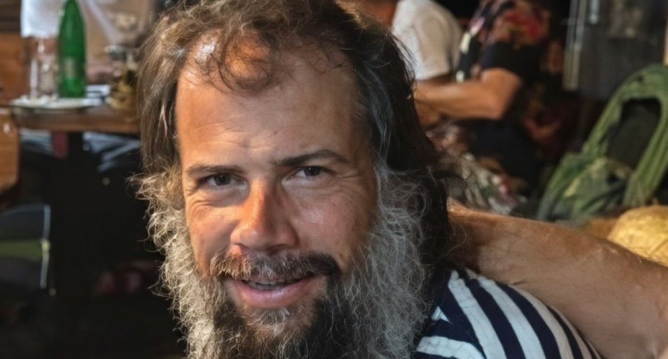 Κι όμως αυτός είναι! Άσχετα αν αρκετοί αμφιβάλουν...