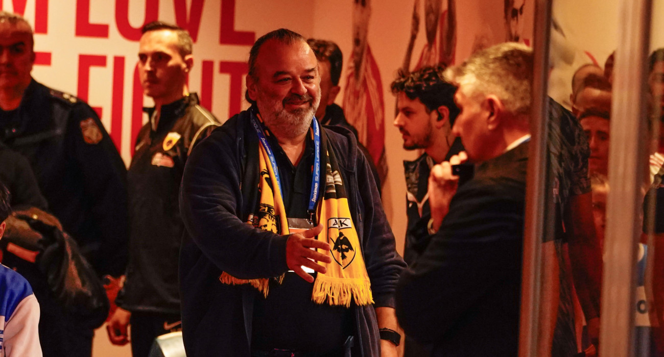 Δίπλα στην ΑΕΚ και στο Καραϊσκάκη ο Μάριος Ηλιόπουλος / Πηγή: Intime