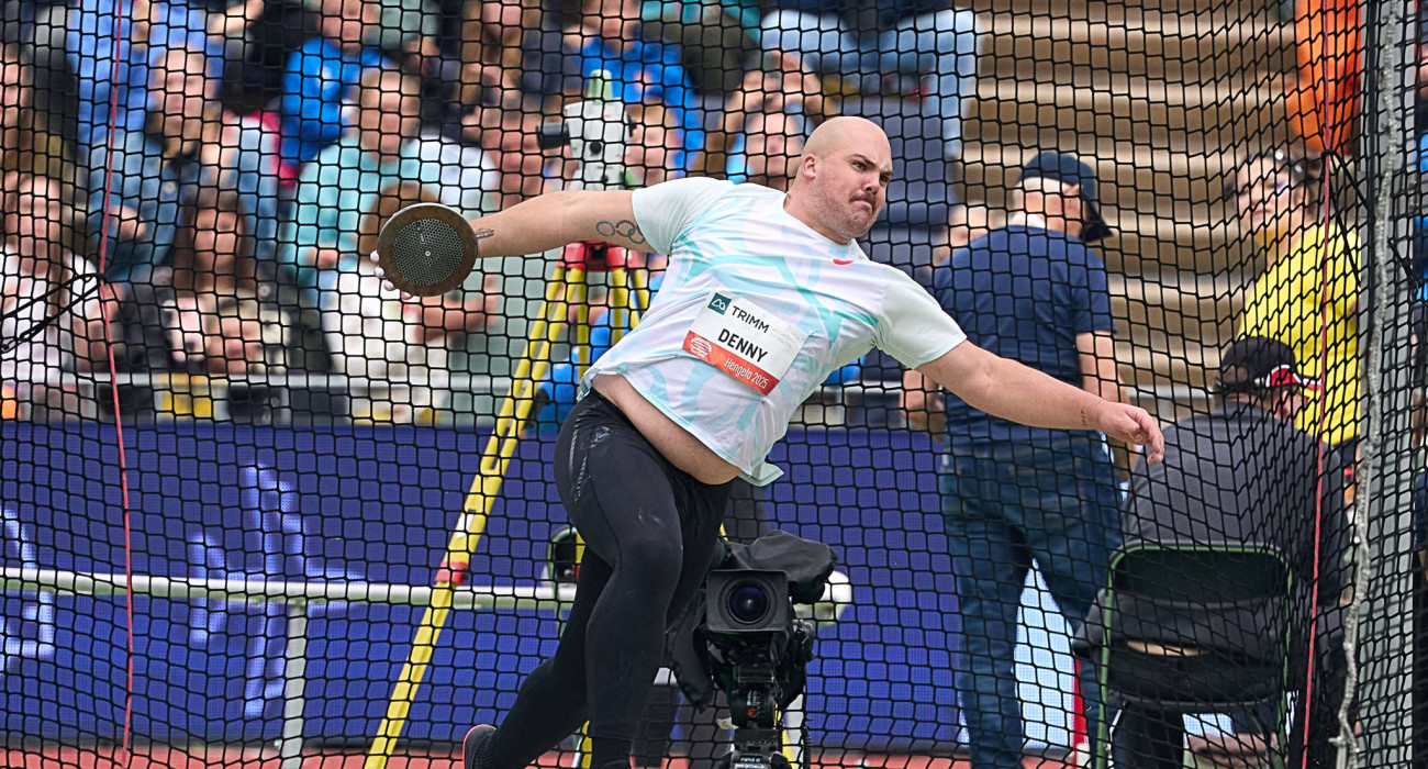 Ο Ματ Ντένι κατά τη διάρκεια βολής του σε διεθνές μίτινγκ / Πηγή: IMAGO / Orange Pictures