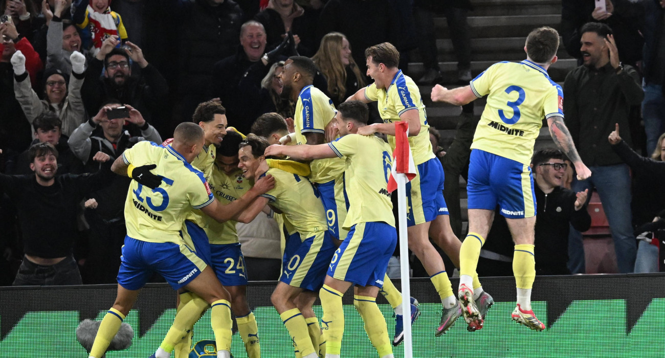 Οι παίκτες της Σαουθάμπτον πανηγυρίζουν έξαλα τη πρόκρισή τους επί της Άρσεναλ / Πηγή: Imago