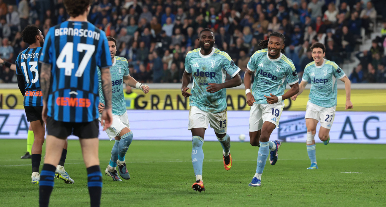 Οι παίκτες της Γιουβέντους πανηγυρίζουν το γκολ του Μπόγκα απέναντι στην Αταλάντα  Πηγή: Imago