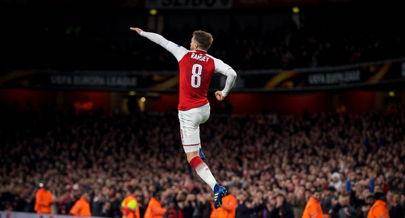 Ο Άαρον Ράμσεϊ με τη φανέλα της Άρσεναλ σε ένα γκολ που ίσως αφαίρεσε μία ζωή / Πηγή: Imago