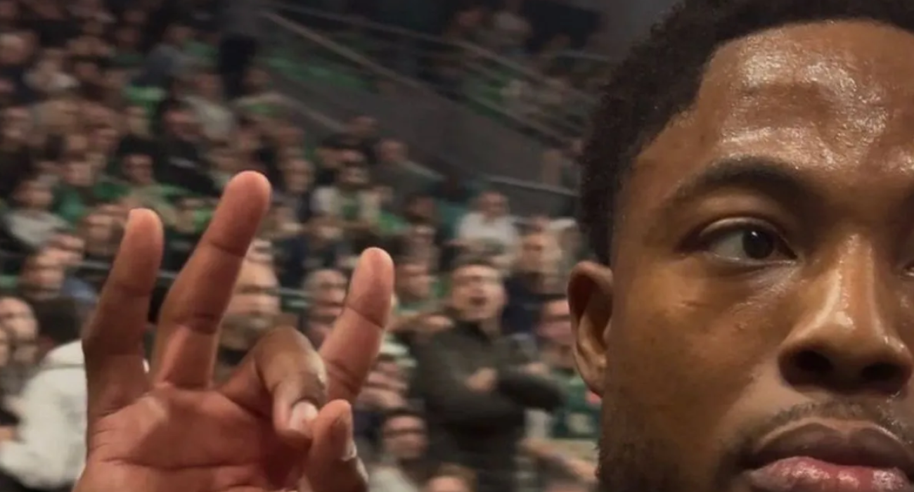 Η χειρονομία για την οποία κάνει λόγο η ΚΑΕ Παναθηναϊκός.