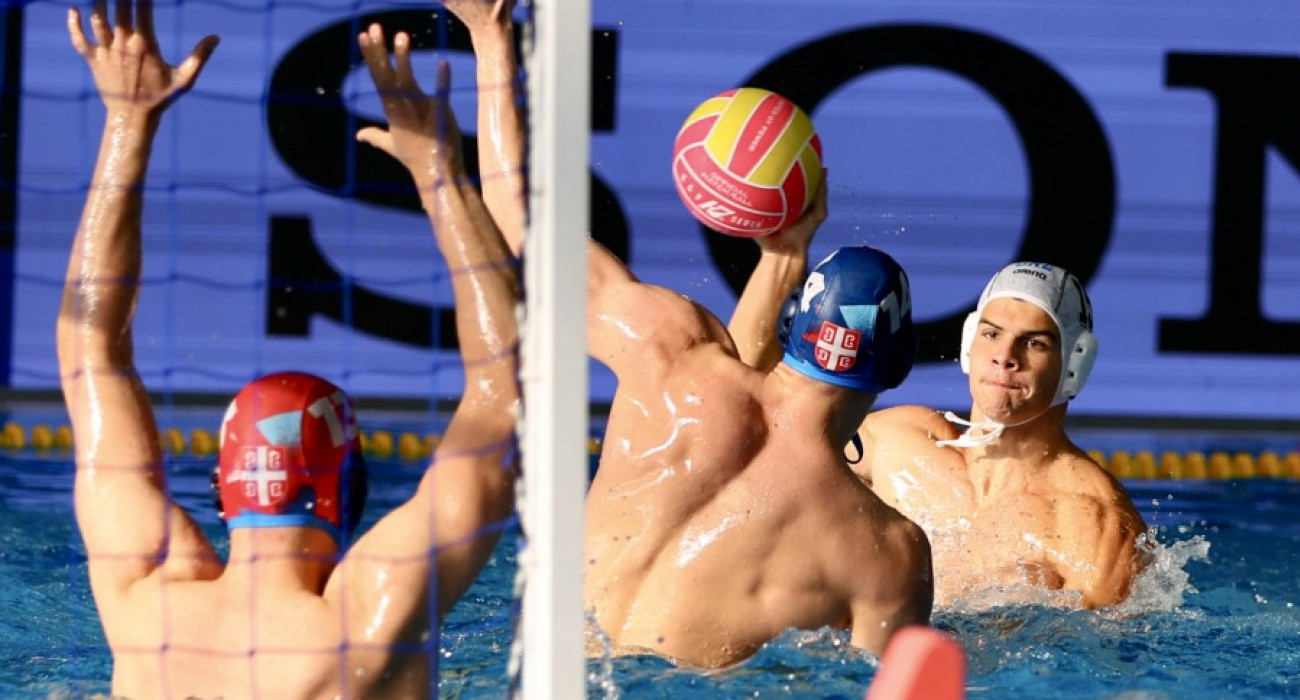 Ο Νίκος Καστρινάκης στον αγώνα της Ελλάδας με τη Σερβία στο World Cup / Πηγή: KOE