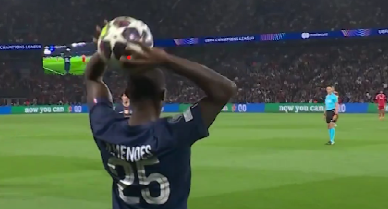 Το... κόλπο του Νούνο Μέντες στην αναμέτρηση της Παρί Σεν Ζερμέν με τη Λίβερπουλ / Screenshot