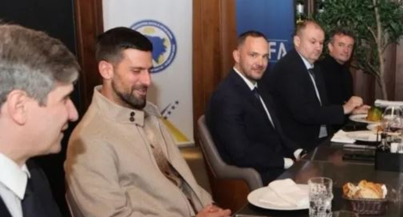 Ο Ν΄όβακ Τζόκοβιτς κατά την επίσκεψή του στη Βοσνία/Screenshot