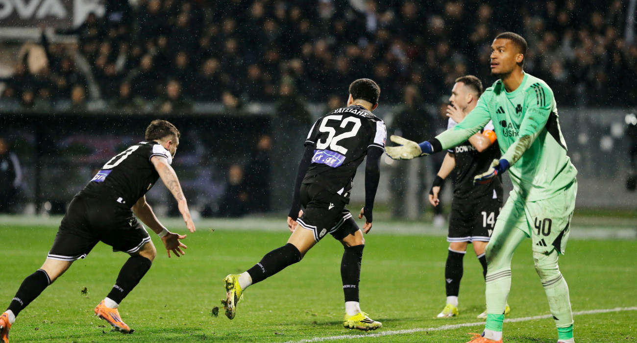 Οι ποδοσφαιριστές του ΠΑΟΚ πανηγυρίζουν κόντρα στον Παναθηναϊκό / Πηγή: Intime