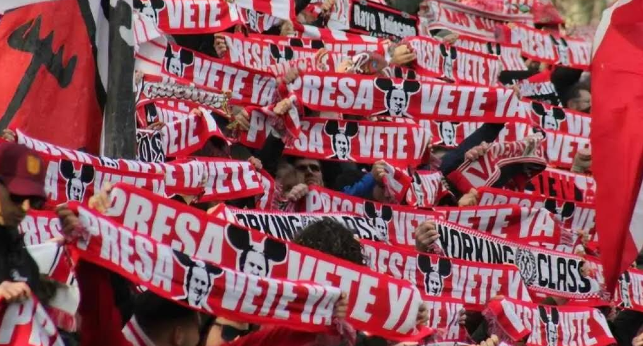 Διαμαρτυρία των οπαδών της Ράγιο Βαγιεκάνο κατά του προέδρου / Screenshot