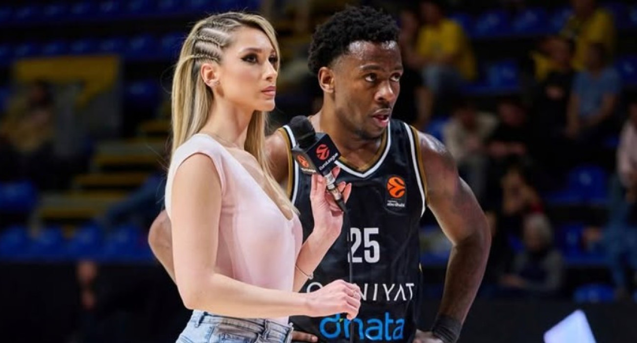 Η Κριστίνα Τόμιτς παίρνει συνέντευξη από τον ΜακΚίνλει Ράιτ της Dubai BC / Πηγή: Instagram @kristinatomiceva