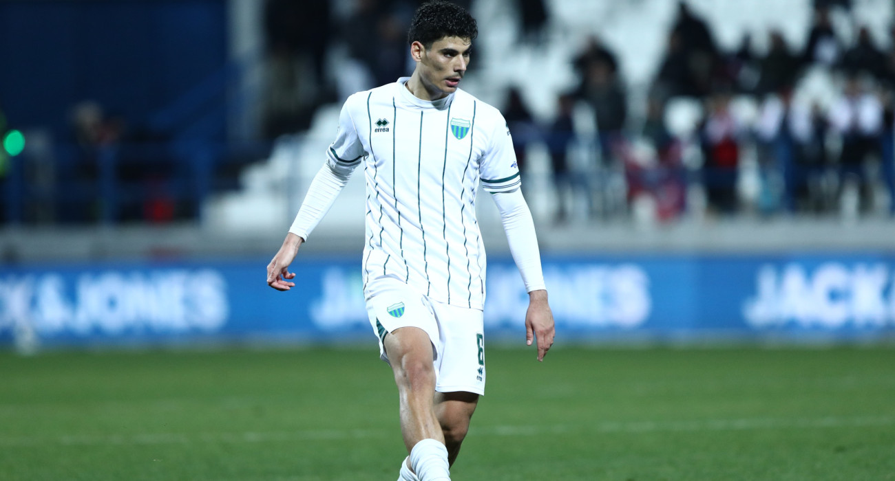 Ο Τριαντάφυλλος Τσάπρας σε στιγμιότυπο από εφετινό αγώνα του Λεβαδειακού με την Κηφισιά - ΠΗΓΗ: ΙΝΤΙΜΕ